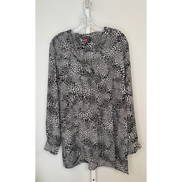 Vince Camuto Women’s L Blouse Top Leopard Animal Print Long Sleeve V-Neck Tunic - Picture 1 of 9